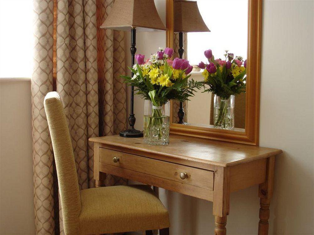 Crouchers Hotel Chichester Esterno foto
