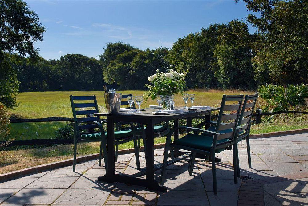 Crouchers Hotel Chichester Esterno foto